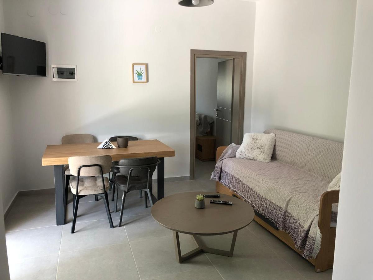Aurora Apartments Vrasná Eksteriør billede