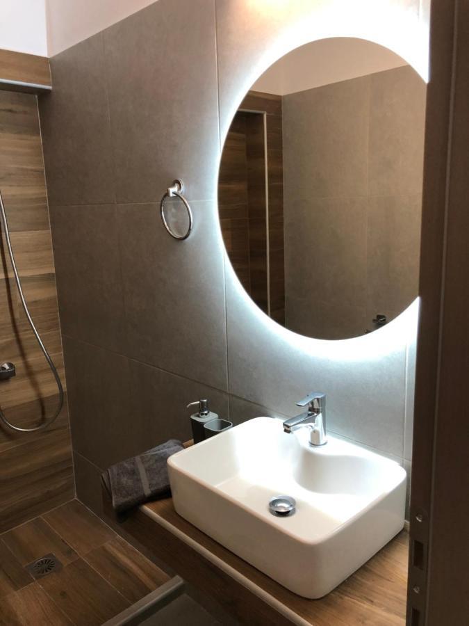 Aurora Apartments Vrasná Eksteriør billede